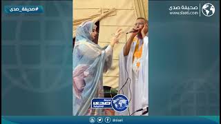 سيدة تفاجئ مطرب بمبلغ مالي في حفل الزفاف