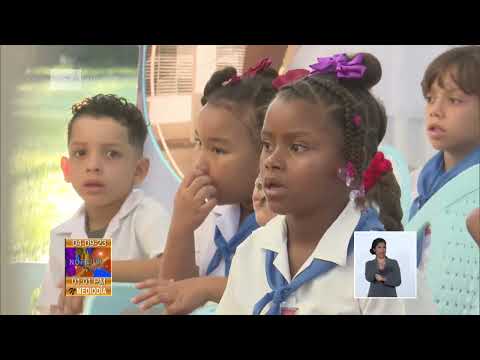 Presidente de Cuba participa en inicio del Curso Escolar