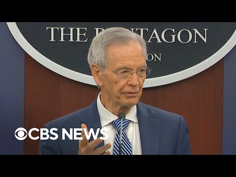 Pentagon celebrates CBS News' David Martin for 40 years of journalism