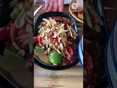 ส้มตำ!ตำกุ้งสดตำผสม(ตำโคราช)