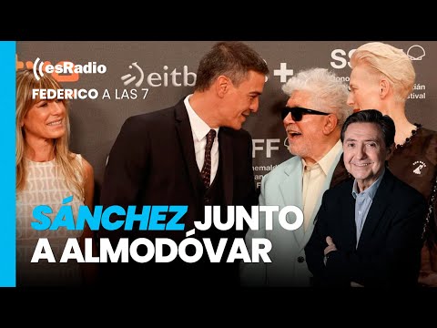 Federico a las 7: Sánchez posa junto a Almodóvar