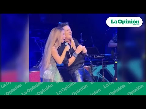 Shakira sorprende a todos durante el concierto de Carlos Vives en Miami | La Opinión