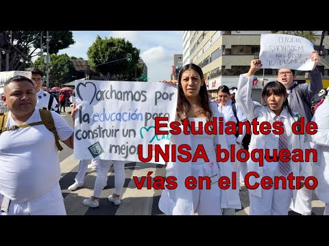 Estudiantes de la UNISA protestan con bloqueo de vías en Centro Histórico