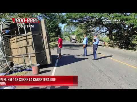 Camión lechero se vuelca dejando varios lesionados en Chontales - Nicaragua