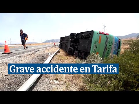 Un muerto y más de cuarenta heridos en el accidente entre un autobús y una moto en Tarifa
