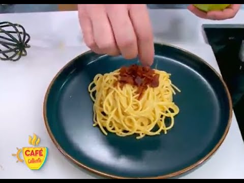Friendo y Comiendo: Espaguetis con salsa bolognesa y tocino