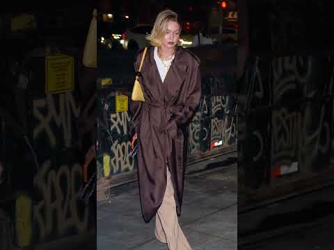 Taylor Swift and Gigi Hadid enjoy girls’ night out in coordinating outfits at NYC restaurant #shorts