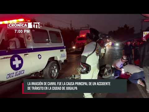 Motociclista grave tras impactar con taxi en Juigalpa