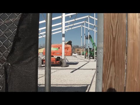 Construction halted at Chicago migrant camp