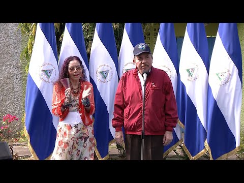 Presidente Daniel Ortega ejerce su derecho al voto por la Paz