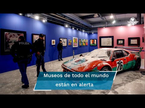 Ahora le tocó a una obra de Andy Warhol; activistas le lanzan harina