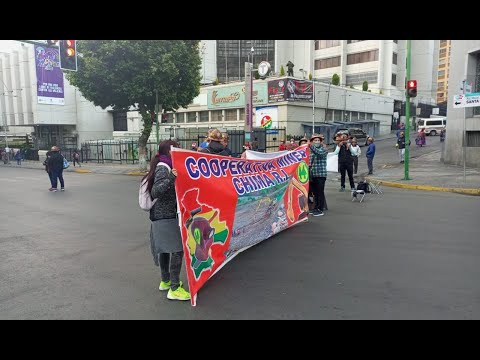 Bloqueos y disturbios en la ciudad de La Paz