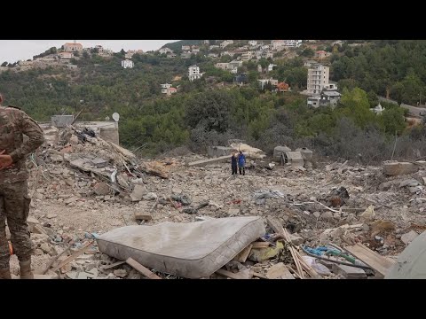 Rescuers remove human remains from site of Israeli airstrike in northern Lebanon