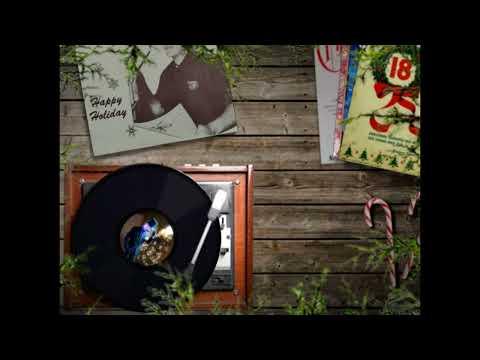 Bing Crosby - Holiday Inn Medley: Happy Holiday/Come to Holiday Inn (Mr. Hobbins Remix)