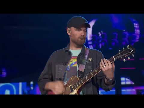 Coldplay - People of the Pride (Live at Ahmedabad) [8K Upscale]