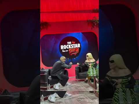 Nicky Jam Ivy Queen improvisando en Los Billboards #Billboards #NickyJam #IvyQueen #reggaeton