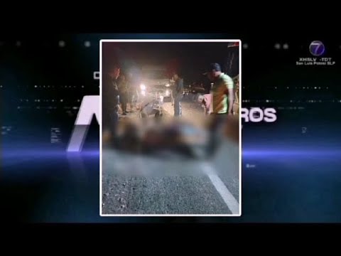 Choca motociclista contra potranca en carretera 63; termina gravemente herido