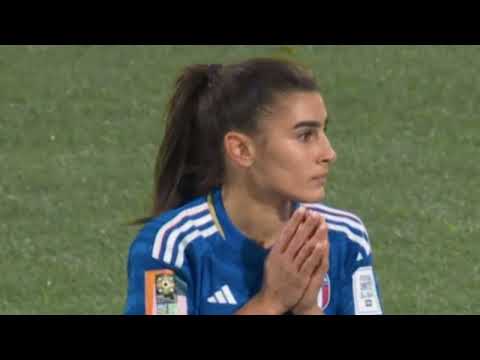 Italia-Sudafrica calcio femminile: il clamoroso autogol di Orsi - Autogol di Orsi in Italia