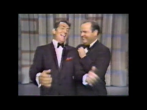 Dean Martin & Dom DeLuise - "That's Amore" - LIVE