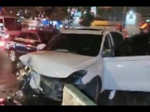 Accidente de tránsito sobre la Calzada roosevelt