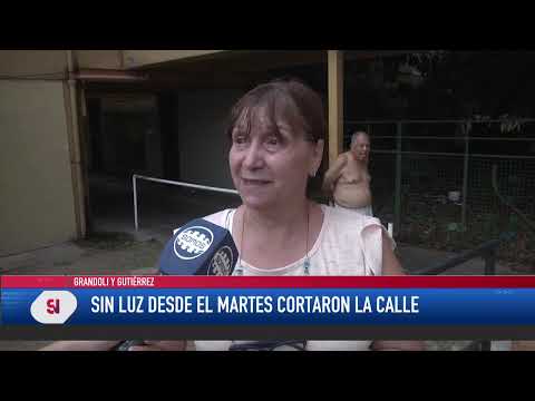 Vecinos sin luz desde el martes cortaron las calles. Grandoli y Gutiérrez.