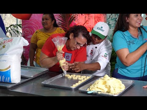 Pequeña industria panificadora participa en festival pastelero detalles dulces con amor