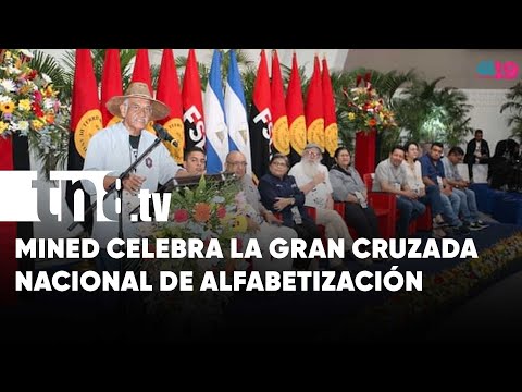 ¡Puño en alto, libro abierto! MINED conmemora Cruzada Nacional de Alfabetización - Nicaragua