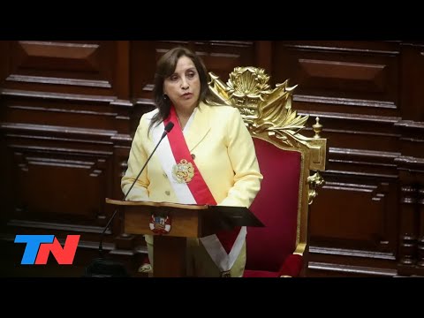 CRISIS EN PERÚ I Dina Boluarte juró como presidenta de Perú tras la destitución de Pedro Castillo