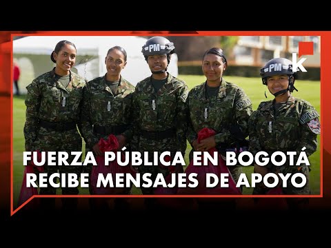 Conmovedores mensajes de niños a soldados en Bogotá