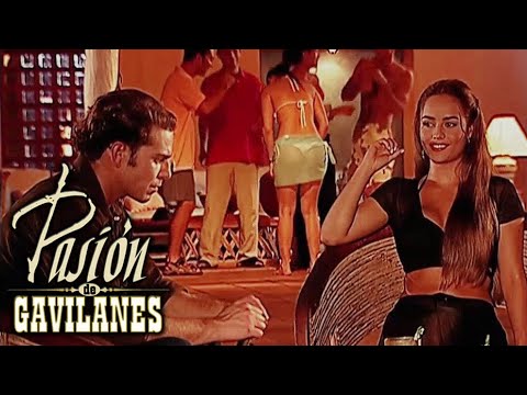 Pasion de Gavilanes - Oscar viene a la fiesta buscando a Ruth