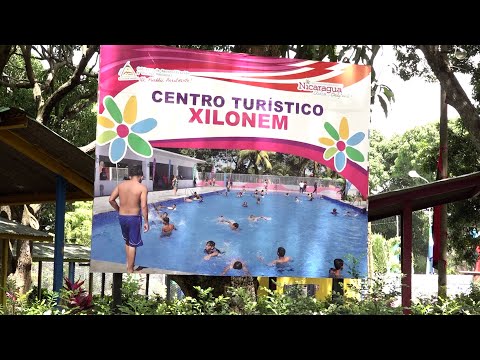 Familias nicaragüenses visitan el Centro Recreativo Xilonem