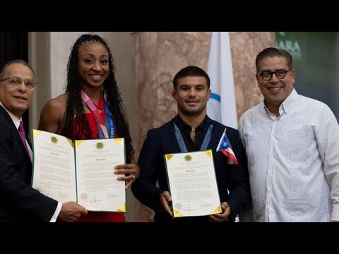 Capitolio celebra a Jasmine Camacho Quinn y Sebastián Rivera tras sus logros en París 2024