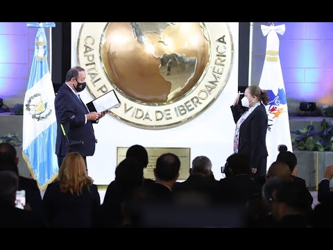 Presidente juramenta a María Consuelo Porras como Fiscal General y Jefe del MP