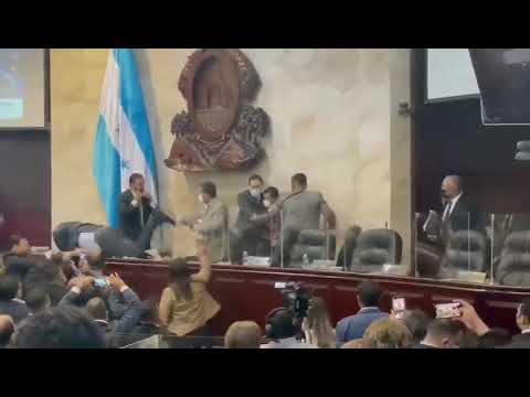 Zafarrancho en Congreso de Honduras en polémica elección de Directiva provisional