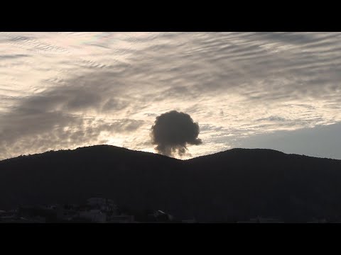 Large plume of smoke seen rising on the Lebanese-Israeli border