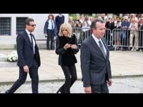 Brigitte Macron huée à son arrivée aux obsèques de Françoise Hardy