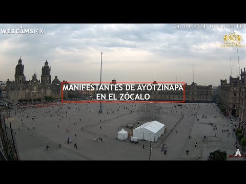 ? #CDMX ? | Manifestantes de #Ayotzinapa en el #Zócalo #EnVivo