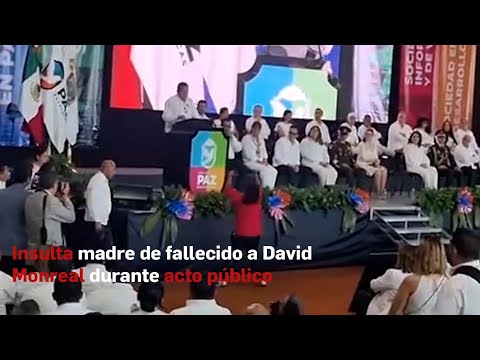 Insulta madre de fallecido a David Monreal durante acto público