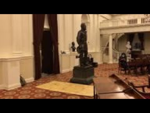 VA removes Confederate statues from state Capitol