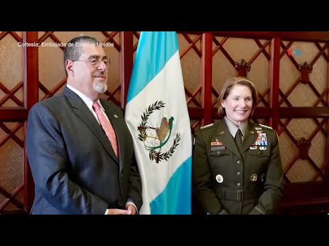 Jefa del Comando Sur de Estados Unidos alerta en Guatemala sobre intentos de desestabilización