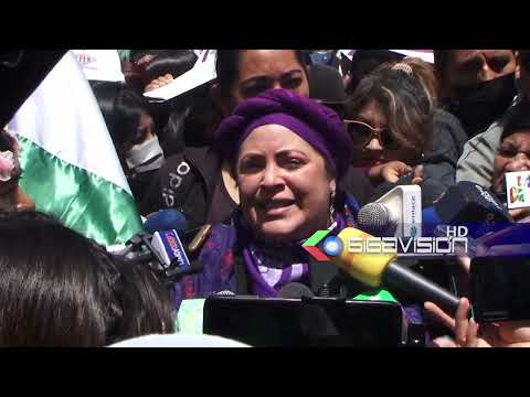 Ministra de la Presidencia participa de la marcha contra la no violencia a la mujer Autoridades