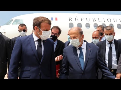 Beyrouth meurtri par la double explosion accueille le président français Emmanuel Macron