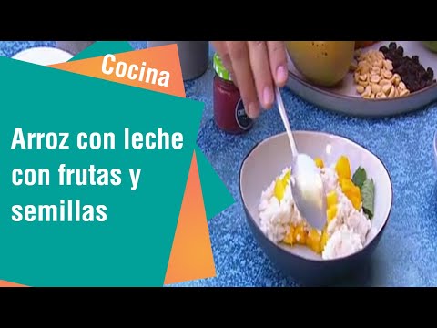 Arroz con leche cubierto de coco, piña y cacao | Cocina