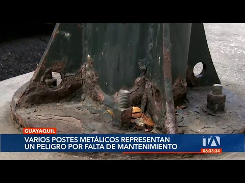 Ciudadanos denuncian la falta de mantenimiento de los postes de alumbrado público en Guayaquil