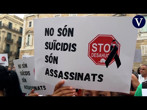 Protesta en Barcelona contra los desahucios tras el suicidio de dos hermanas