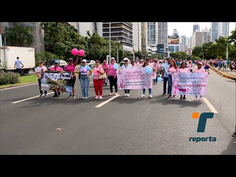 Cientos de ciudadanos participan de la clausura de la campaña de Lucha Contra el Cáncer