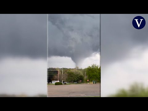 Un tornado arrasa varias zonas de Nebraska y Texas