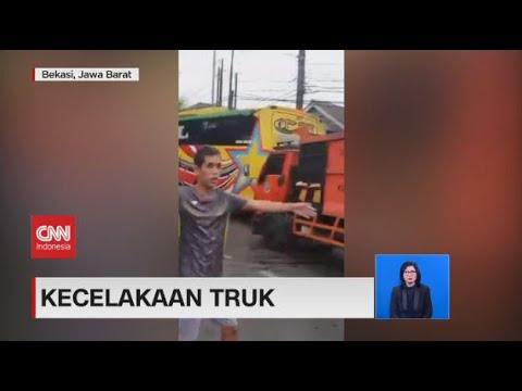 🔴Tabrakan Dua Truk, Pengemudi Patah Kaki