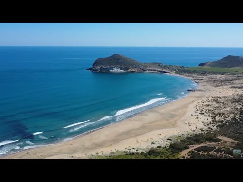 El color de la salud y la pureza, Almería