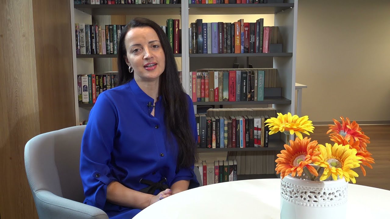 Žvilgsnis į biblioteką pro kameros objektyvą